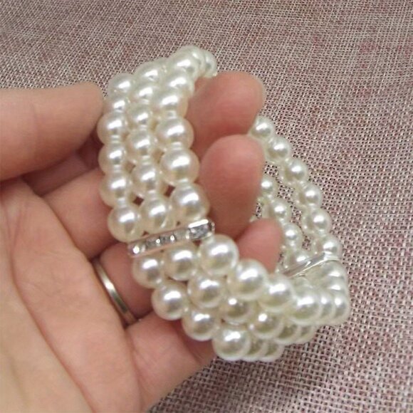 Three Layers Faux Pearls Beaded Bracelet Multi-layer Elastic Bangle Bracelet - Picture 5 of 6